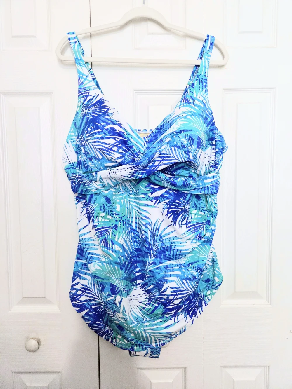 Swimsuits For All New Blue Tropical Print One-Piece Swimsuit
